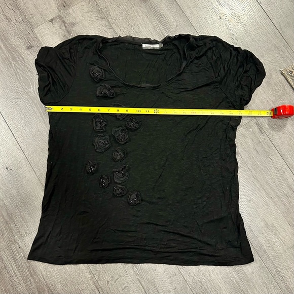 3 for $20 Distressed black Tee, size L loose fit, beaded rose details up on side - Picture 5 of 5
